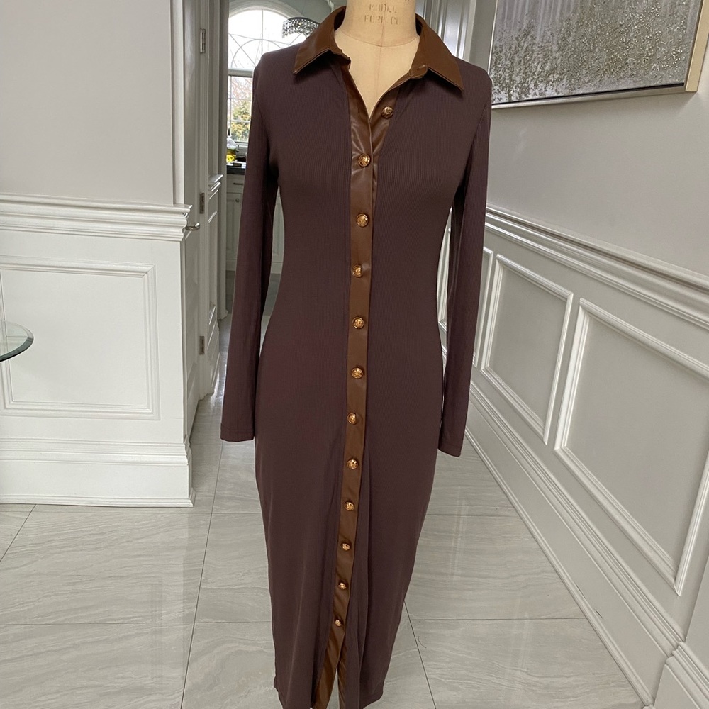 Brown ribbed midi dress